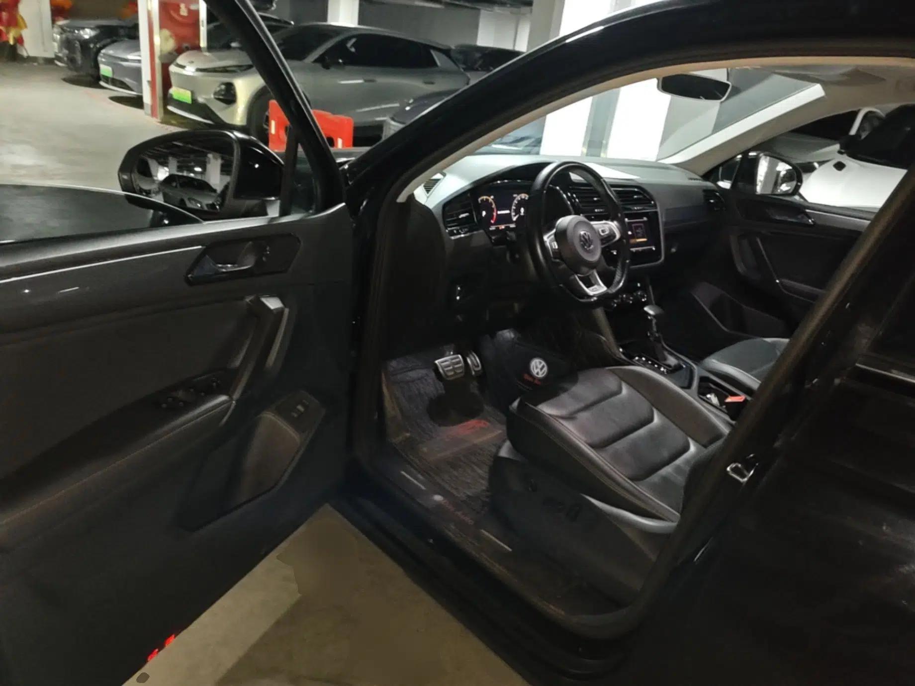 Volkswagen Tiguan L 2020 330TSI Automatic Two-Wheel Drive R-Line Flagship Version China VI Standard — миниатюра 18