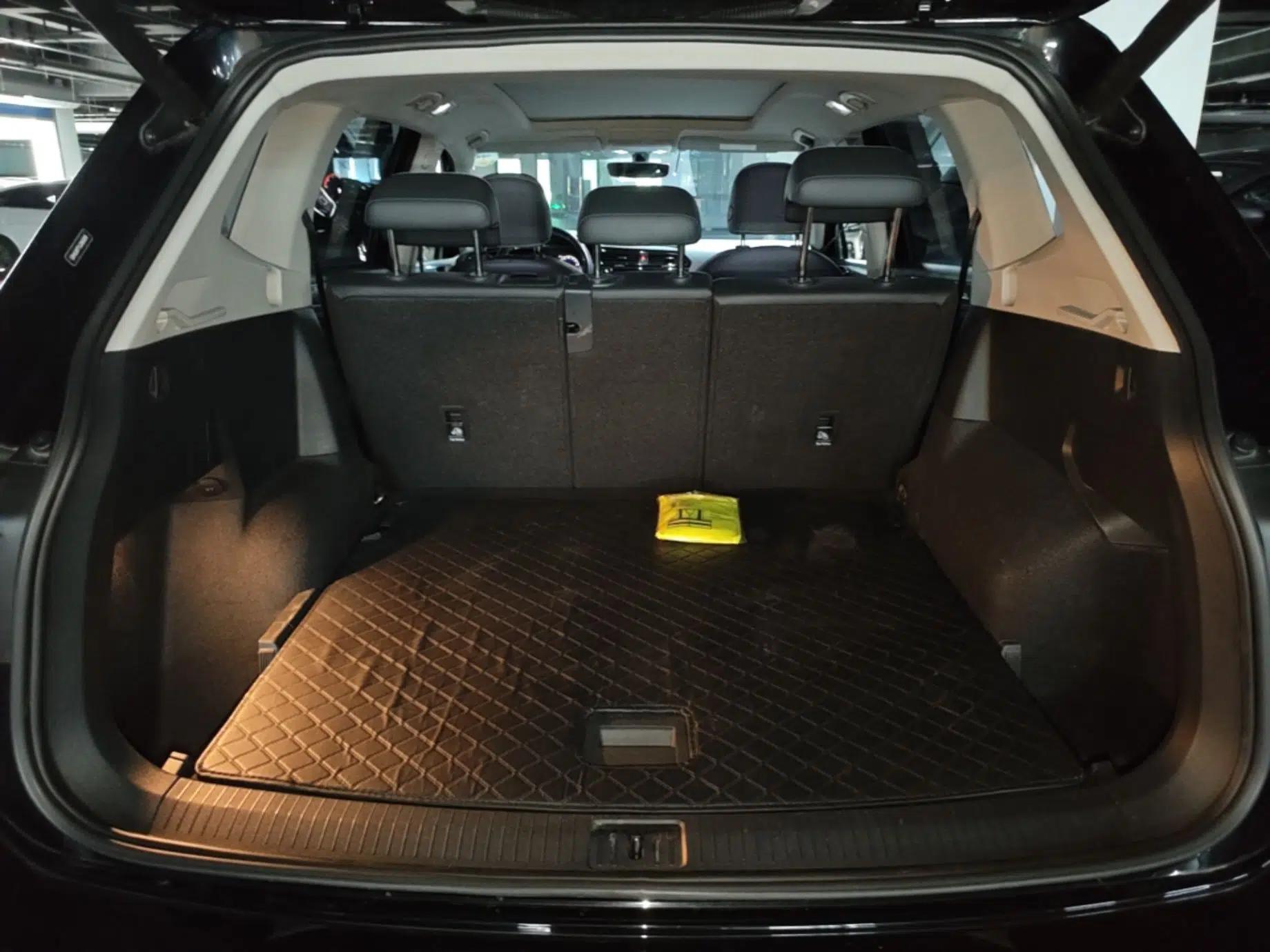 Volkswagen Tiguan L 2020 330TSI Automatic Two-Wheel Drive R-Line Flagship Version China VI Standard — миниатюра 22