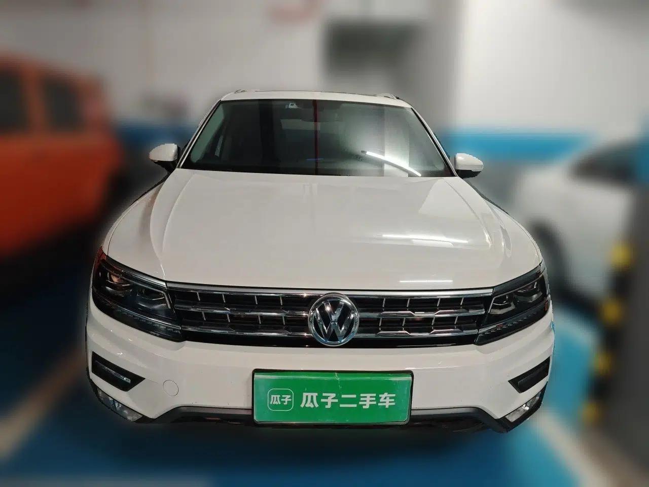 Volkswagen Tiguan L 2018 380TSI Automatic All-Wheel Drive Luxury Edition — миниатюра 2