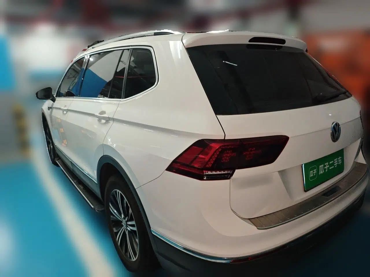 Volkswagen Tiguan L 2018 380TSI Automatic All-Wheel Drive Luxury Edition — миниатюра 4