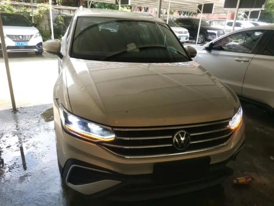 Volkswagen Tiguan L 2022 330TSI Automatic Two-Wheel Drive Smart Edition — миниатюра 2