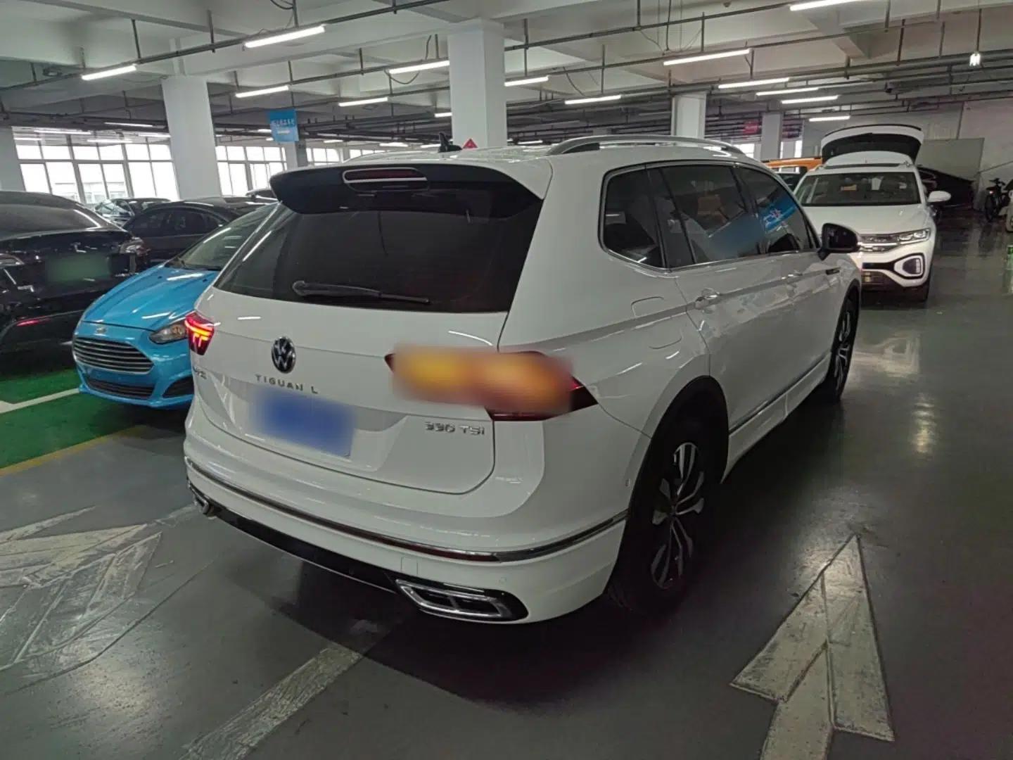 Volkswagen Tiguan L 2022 330TSI Automatic Two-Wheel Drive R-Line Enhanced Edition — миниатюра 6