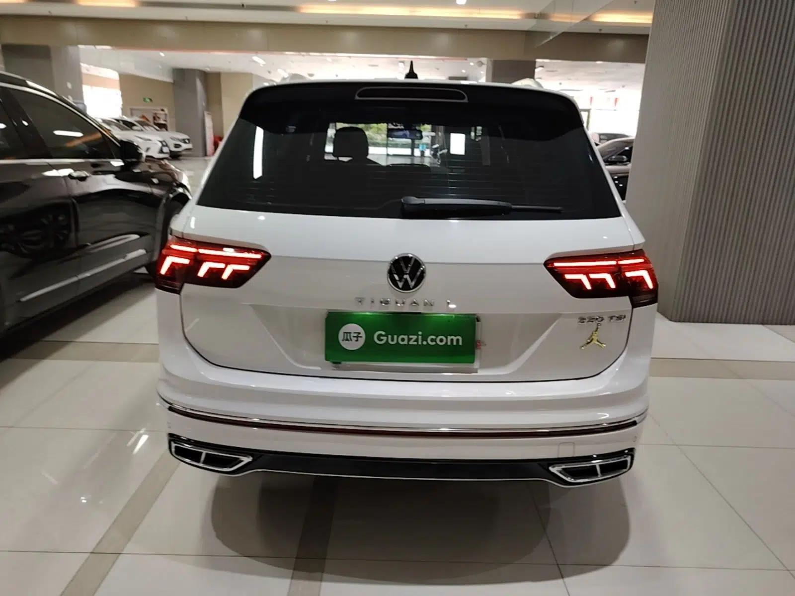 Volkswagen Tiguan L 2022 330TSI Automatic Two-Wheel Drive R-Line Enhanced Edition — миниатюра 5