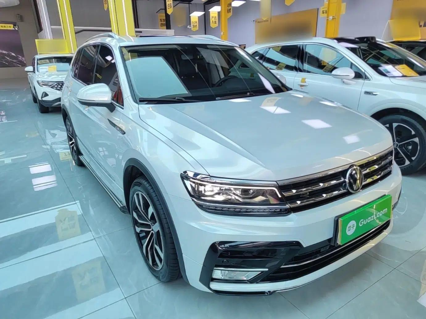 Volkswagen Tiguan L 2021 330TSI Automatic Two-Wheel Drive R-Line Flagship Edition — миниатюра 3