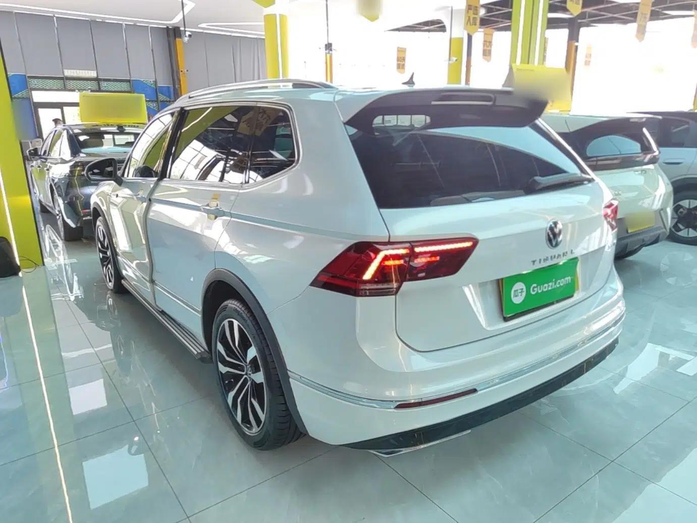 Volkswagen Tiguan L 2021 330TSI Automatic Two-Wheel Drive R-Line Flagship Edition — миниатюра 4