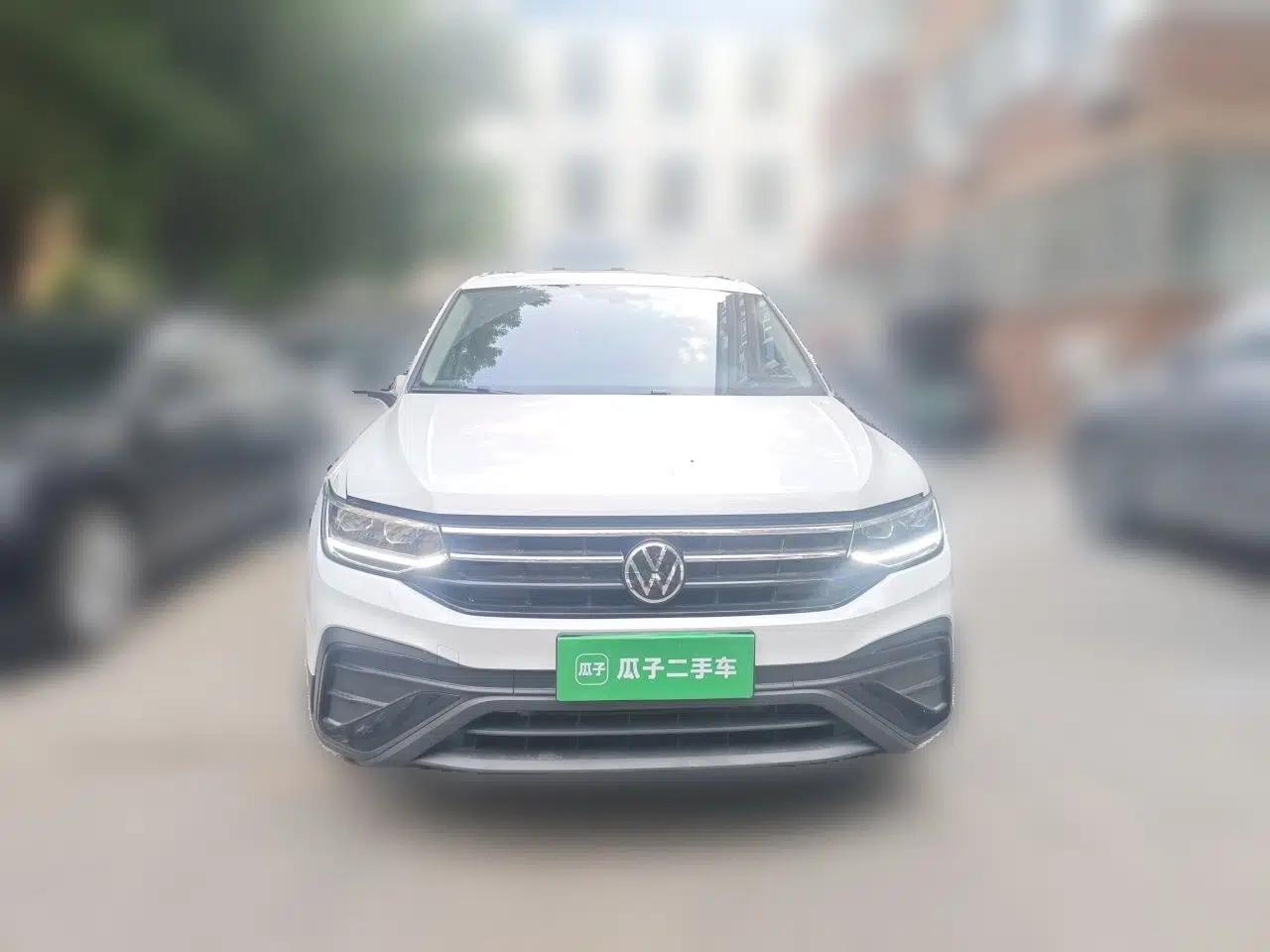 Volkswagen Tiguan L 2024 300TSI Automatic Two-Wheel Drive Smart Edition — миниатюра 2