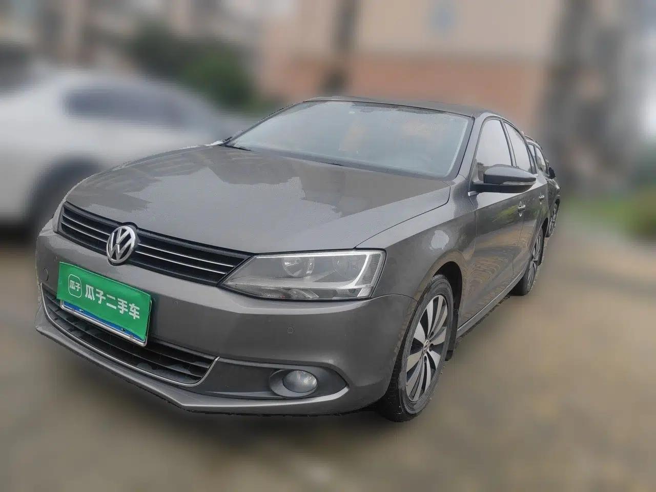 Volkswagen Sagitar 2012 1.4TSI Automatic Flagship Edition — миниатюра 1