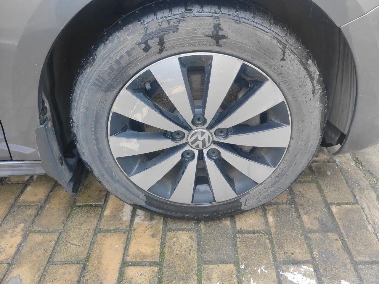 Volkswagen Sagitar 2012 1.4TSI Automatic Flagship Edition — миниатюра 8