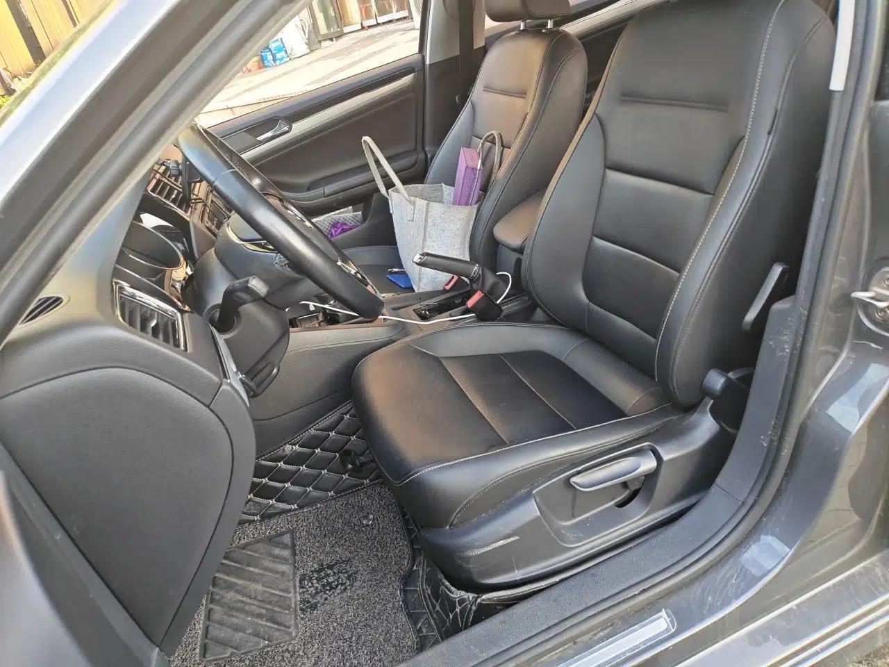 Volkswagen Sagitar 2018 280TSI DSG Comfort Model — миниатюра 15