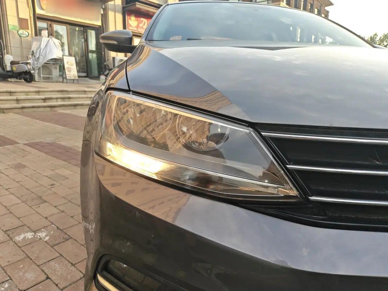 Volkswagen Sagitar 2018 280TSI DSG Comfort Model — миниатюра 7