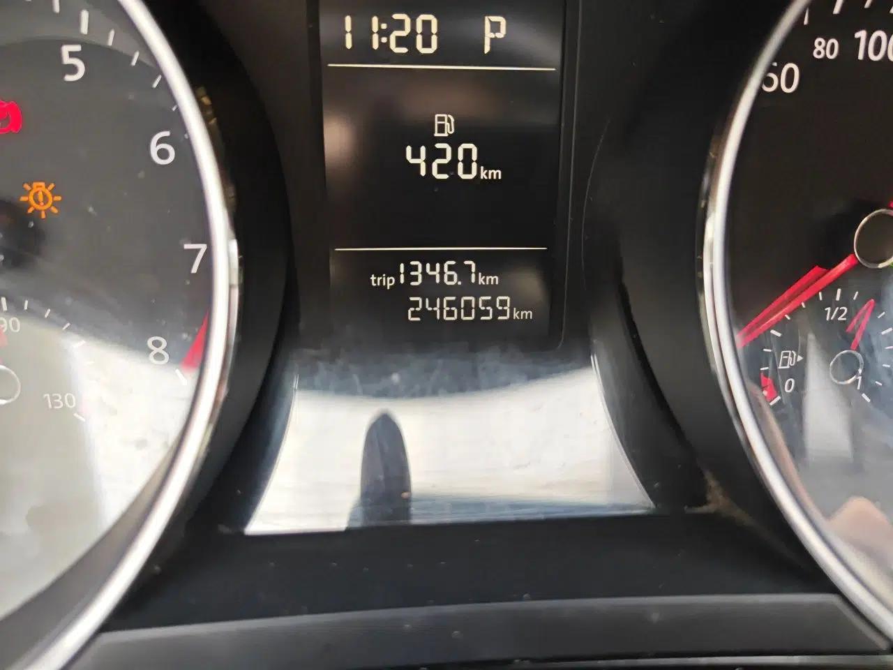 Volkswagen Sagitar 2015 230TSI Automatic Comfort Version — миниатюра 12