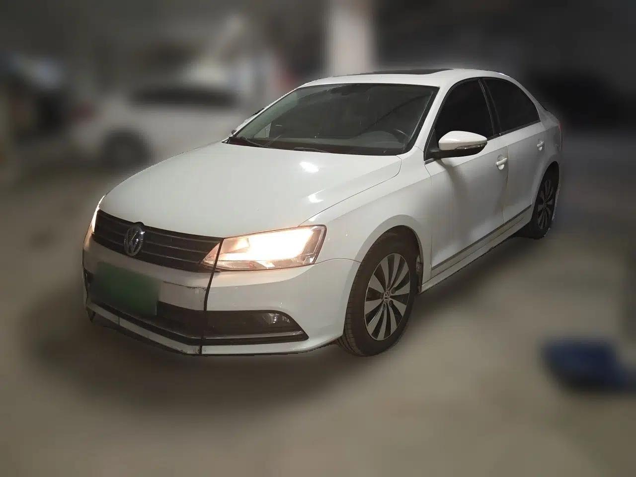 Volkswagen Sagitar 2017 180TSI Automatic Leading Model — миниатюра 1