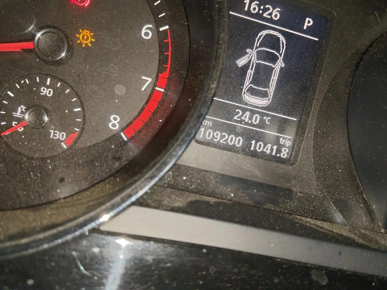 Volkswagen Sagitar 2017 180TSI Automatic Leading Model — миниатюра 12