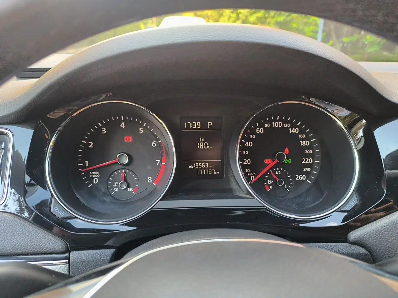 Volkswagen Sagitar 2017 230TSI Automatic Comfort Version — миниатюра 11