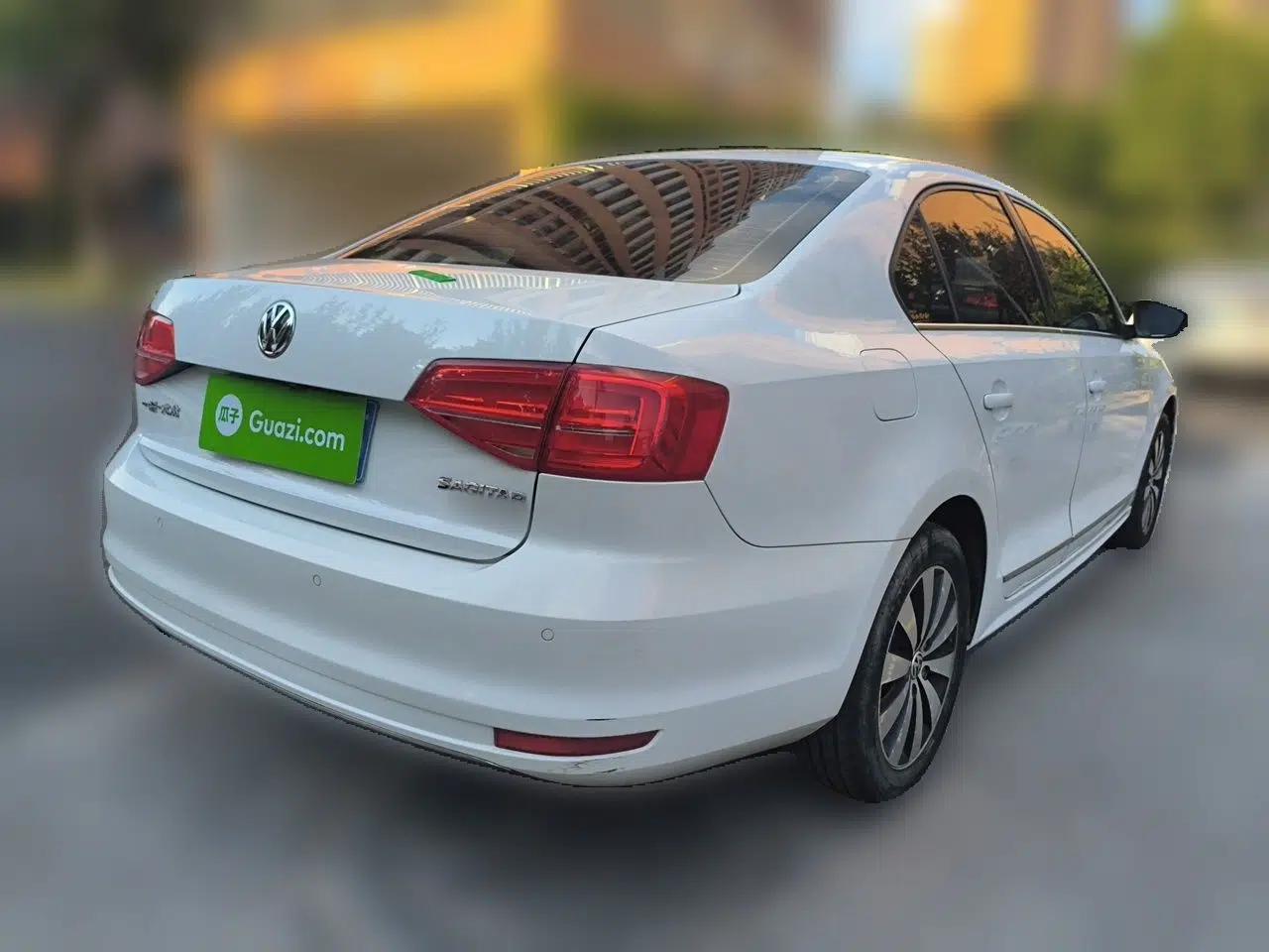 Volkswagen Sagitar 2017 230TSI Automatic Comfort Version — миниатюра 6