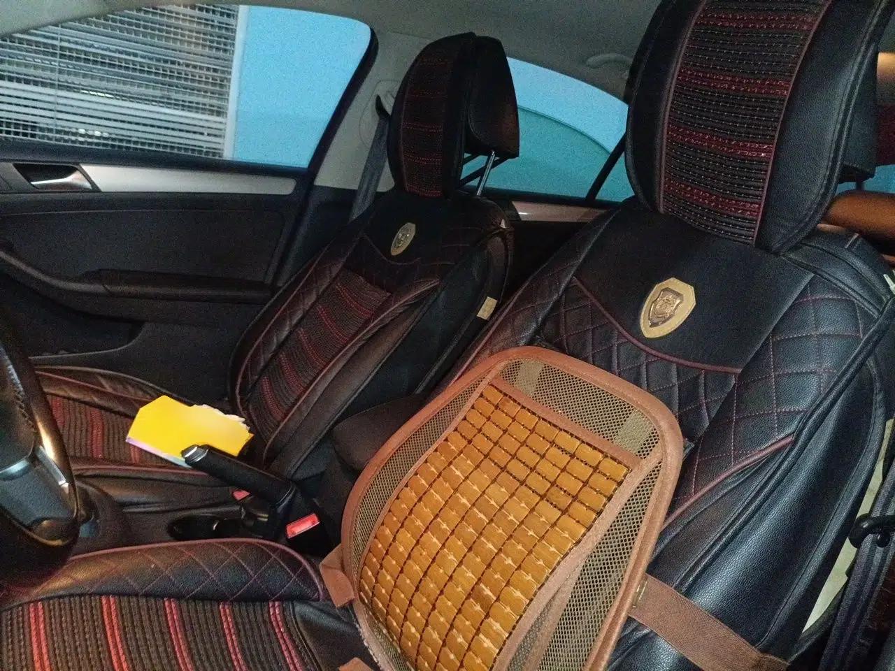 Volkswagen Sagitar 2014 1.6L Automatic Comfort Model — миниатюра 15