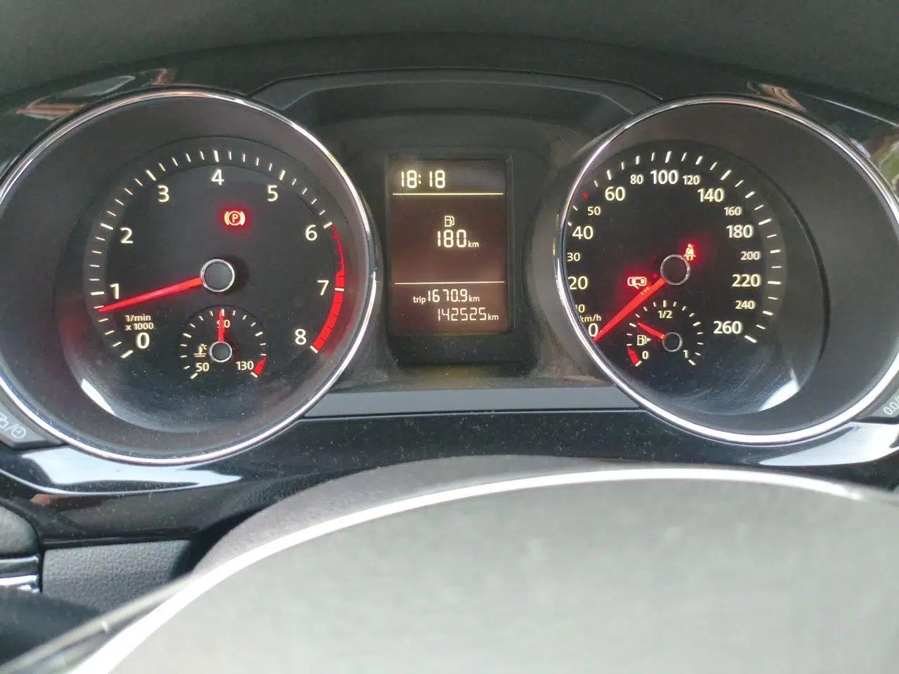 Volkswagen Sagitar 2017 230TSI Manual Comfort Model — миниатюра 12
