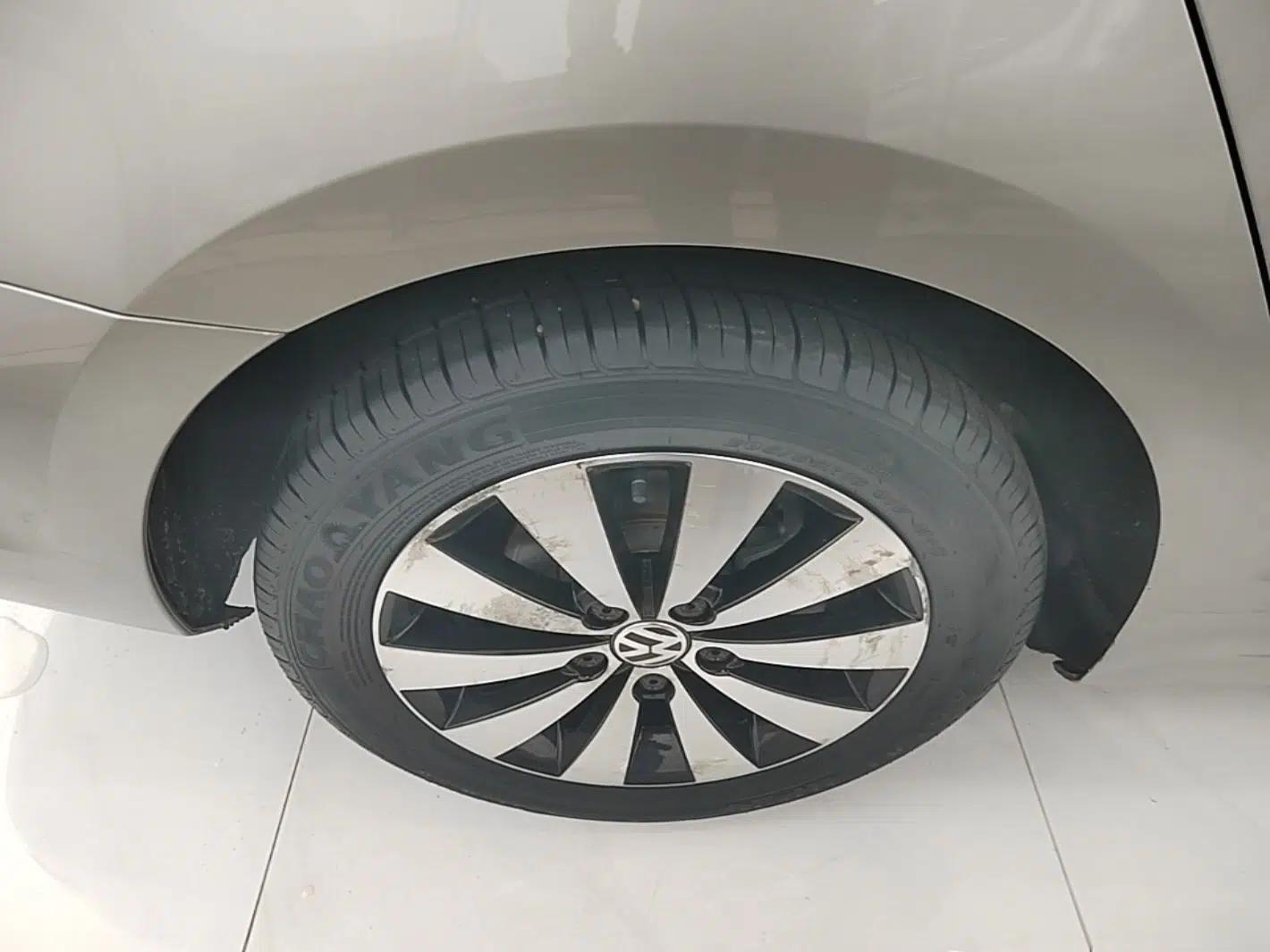 Volkswagen Sagitar 2018 280TSI DSG Comfort Model — миниатюра 11