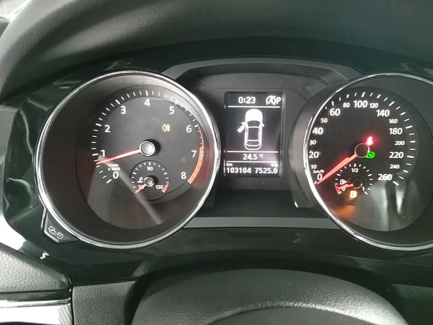 Volkswagen Sagitar 2018 280TSI DSG Comfort Model — миниатюра 20