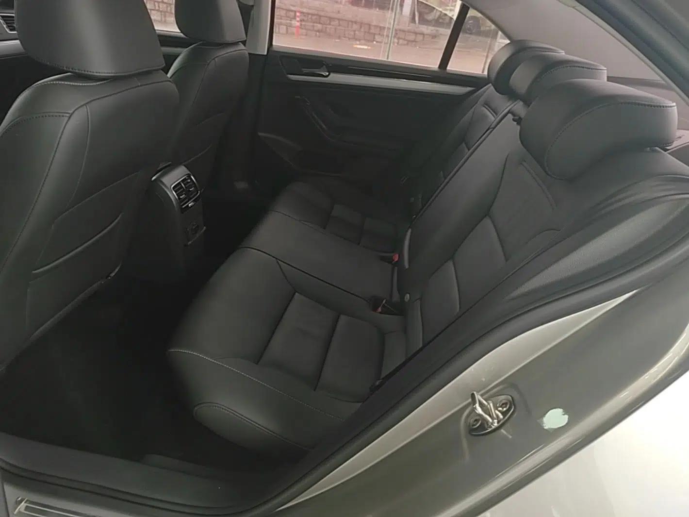 Volkswagen Sagitar 2018 280TSI DSG Comfort Model — миниатюра 26