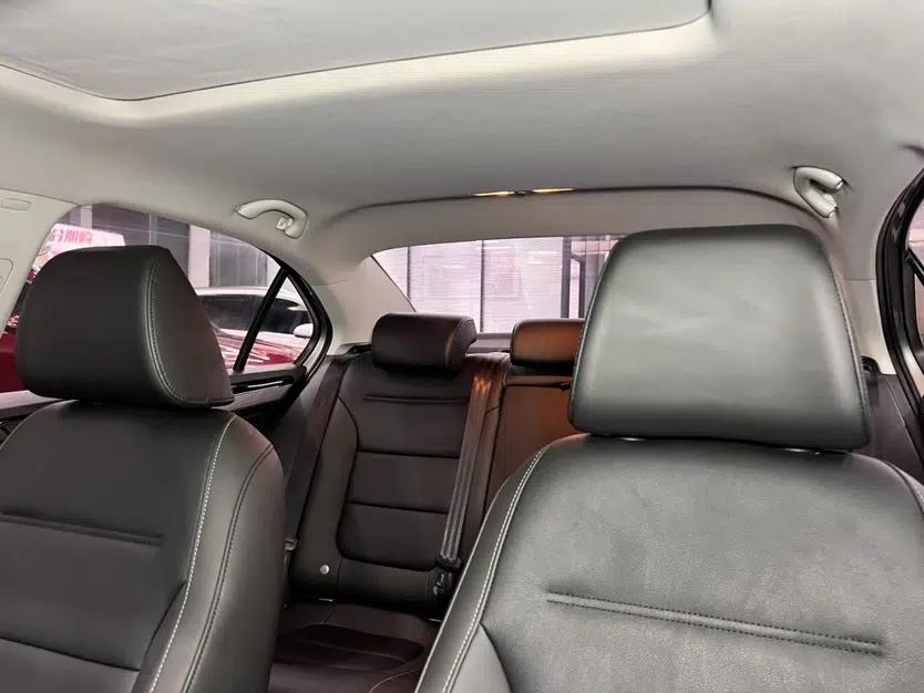 Volkswagen Sagitar 2018 280TSI DSG Comfort Model — миниатюра 30