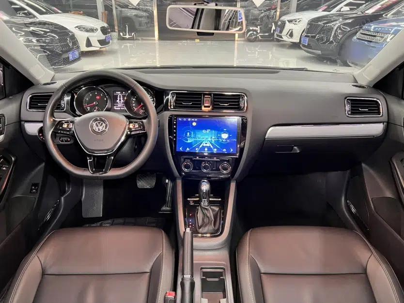 Volkswagen Sagitar 2018 280TSI DSG Comfort Model — миниатюра 32