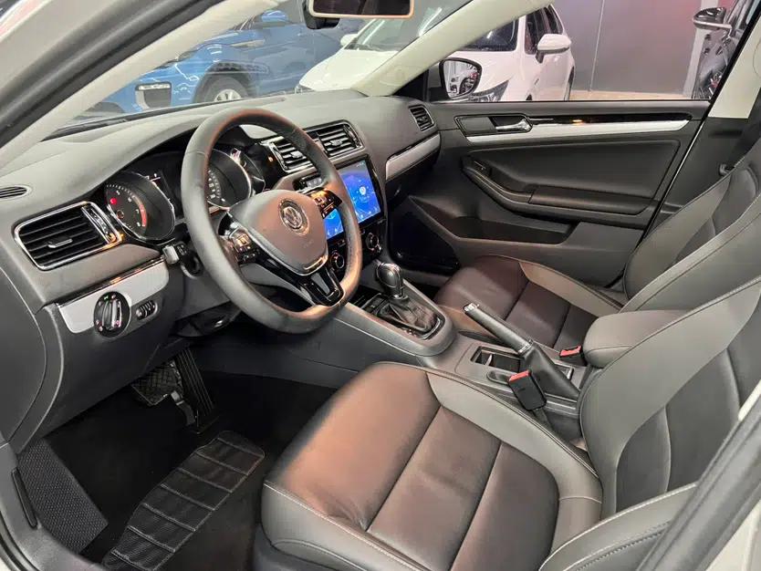 Volkswagen Sagitar 2018 280TSI DSG Comfort Model — миниатюра 33