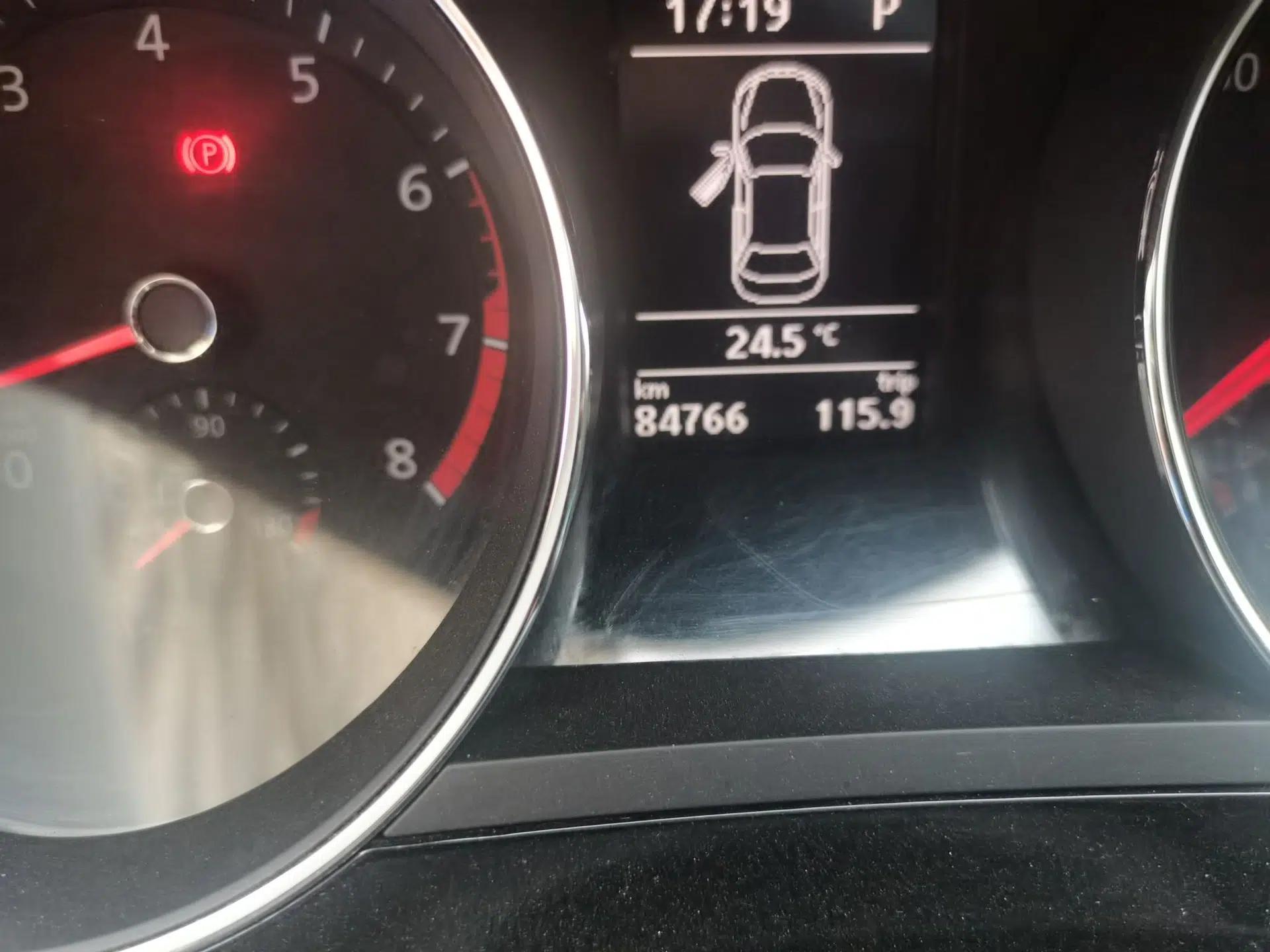 Volkswagen Sagitar 2017 230TSI Automatic Luxury Edition — миниатюра 12
