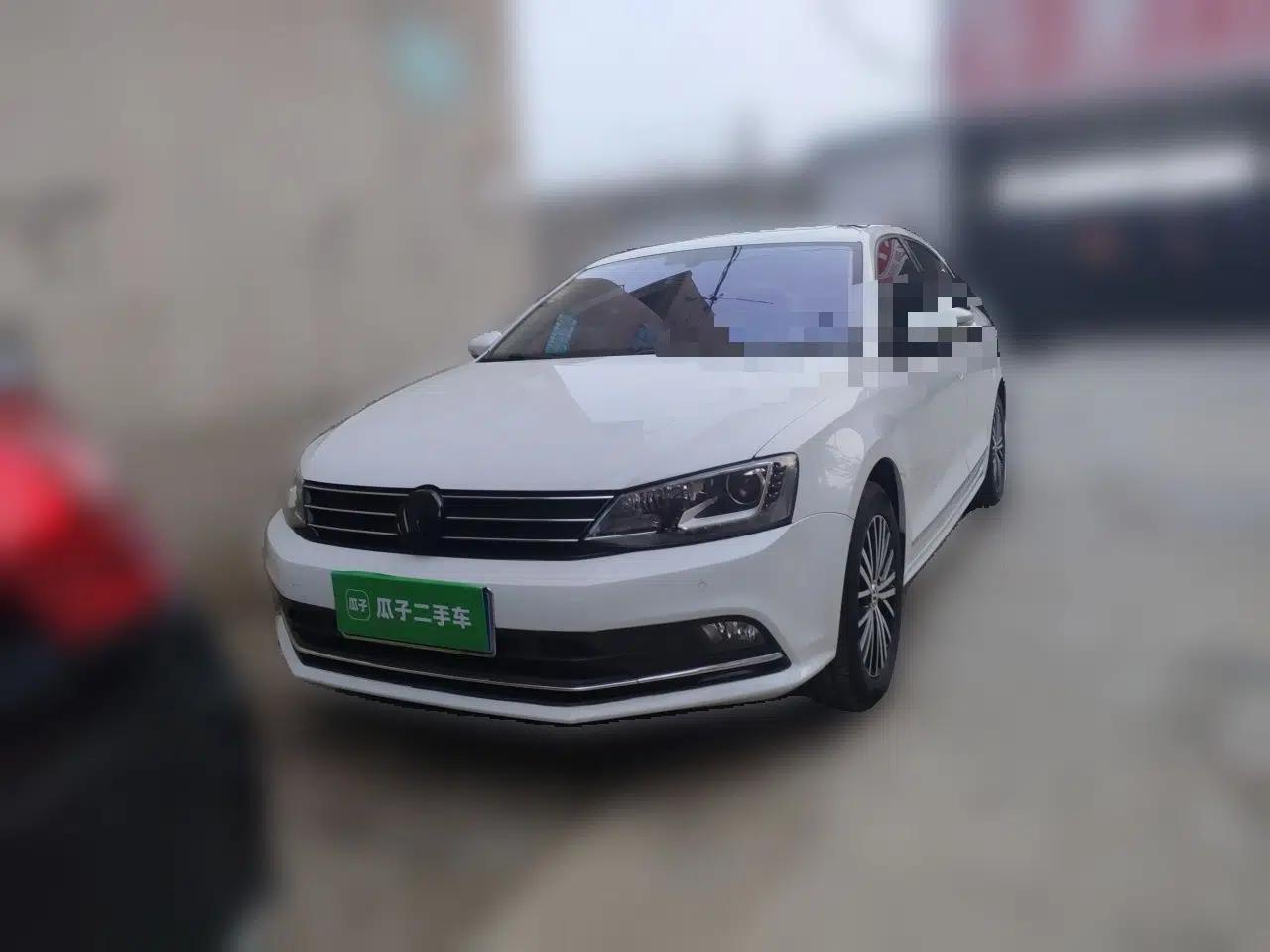 Volkswagen Sagitar 2017 230TSI Automatic Luxury Edition — миниатюра 1