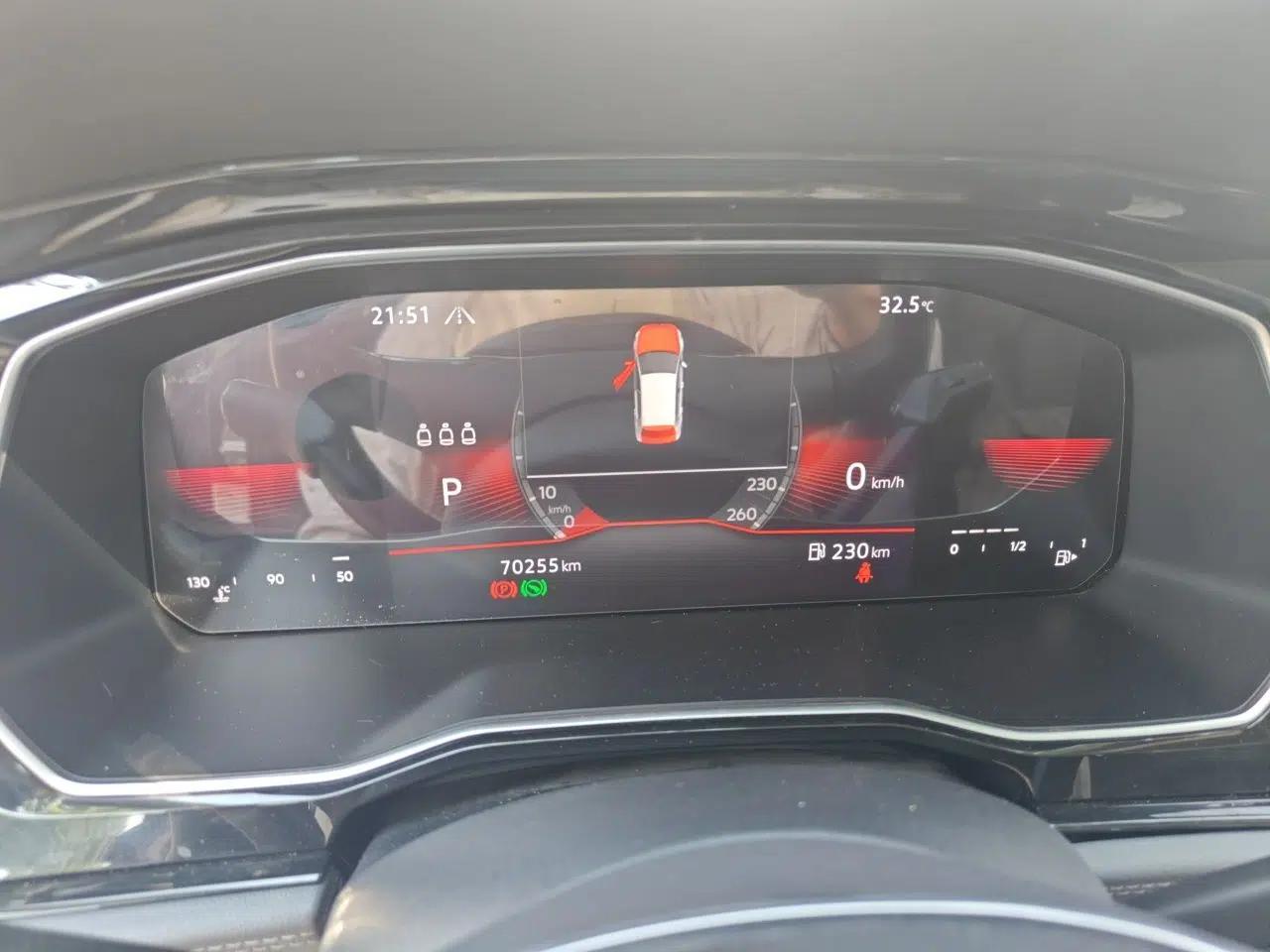 Volkswagen Sagitar 2021 280TSI DSG Excellence Edition — миниатюра 11