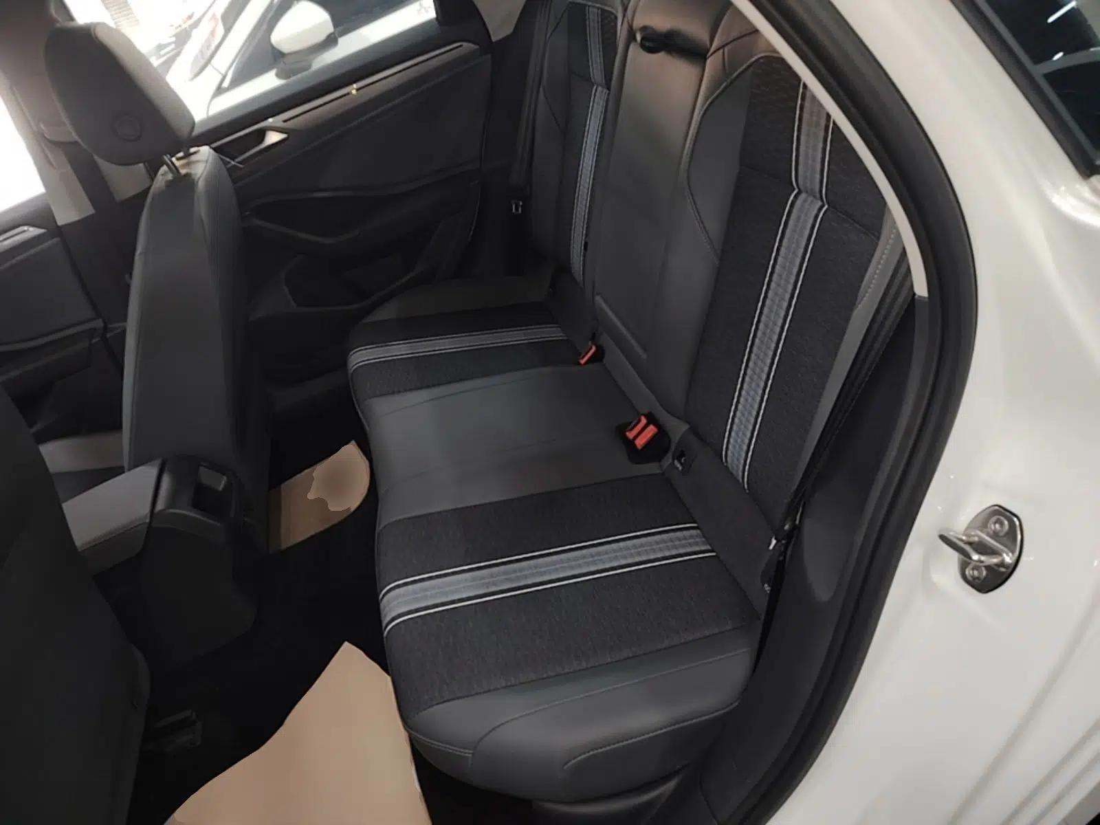 Volkswagen Sagitar 2024 200TSI DSG Flyover Edition — миниатюра 25