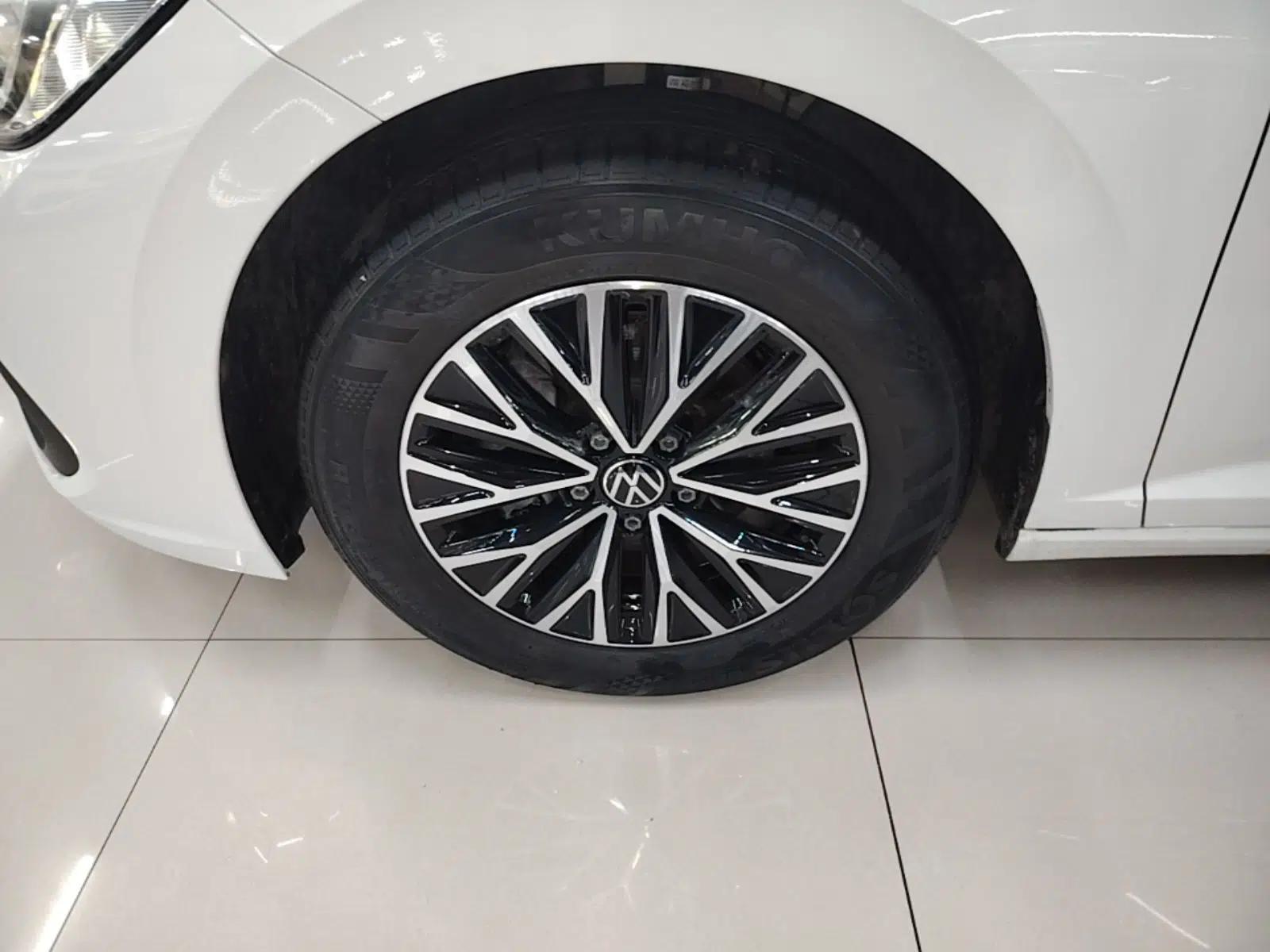 Volkswagen Sagitar 2024 200TSI DSG Flyover Edition — миниатюра 10