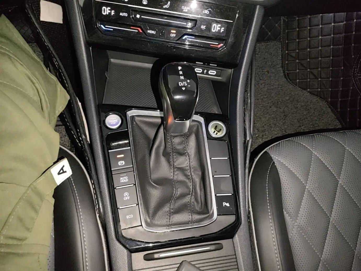 Volkswagen Sagitar 2023 280TSI DSG Excellence Edition — миниатюра 16