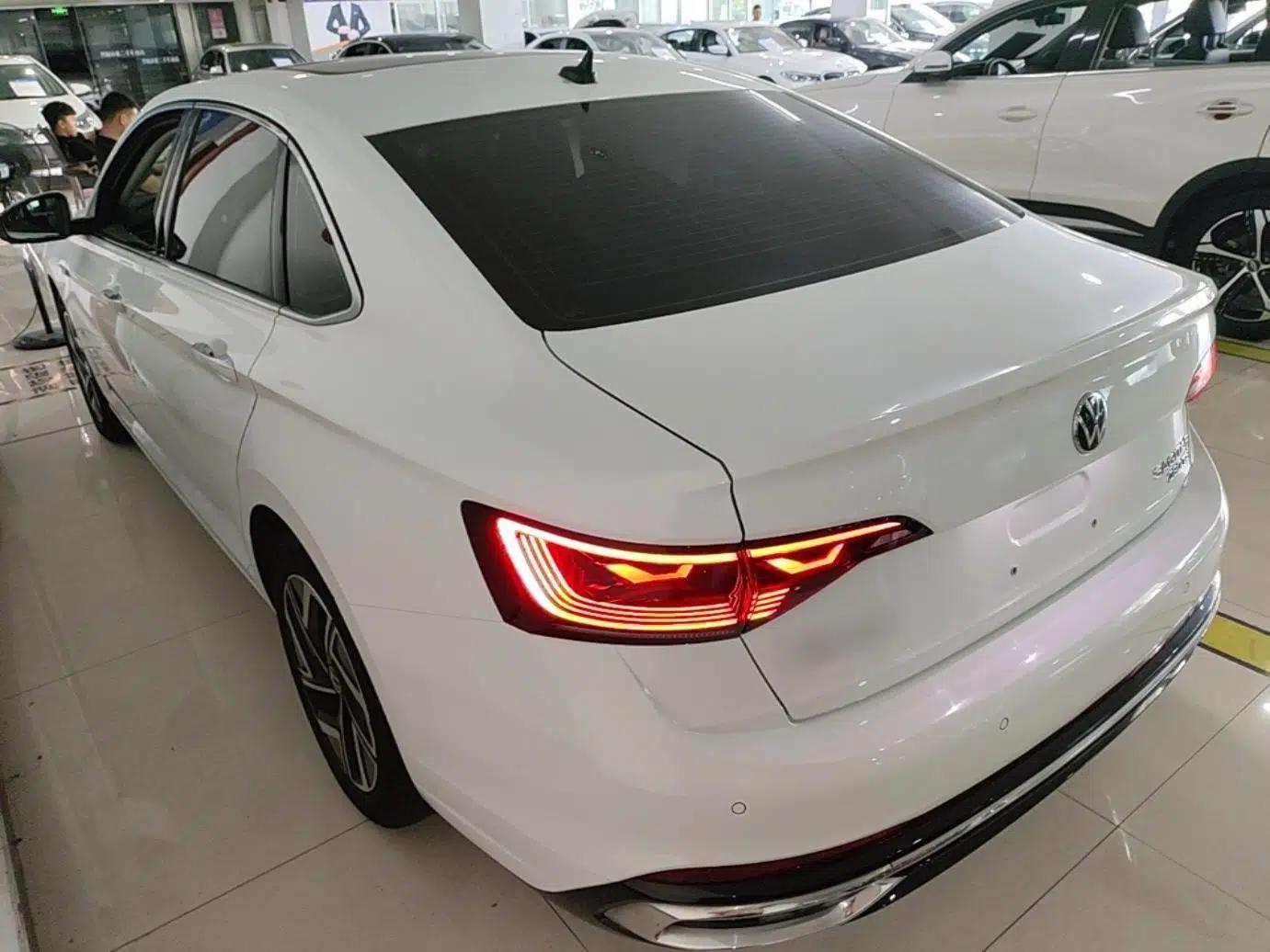 Volkswagen Sagitar 2023 280TSI DSG Excellence Edition — миниатюра 4