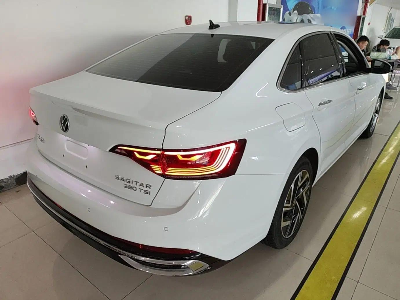 Volkswagen Sagitar 2023 280TSI DSG Excellence Edition — миниатюра 6