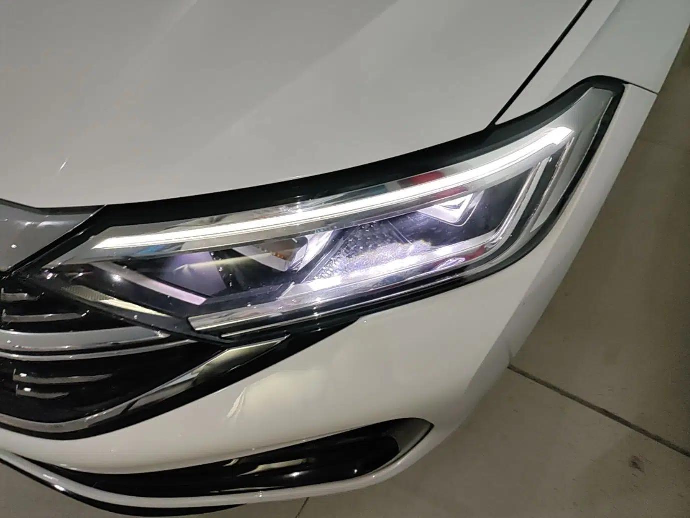 Volkswagen Sagitar 2023 280TSI DSG Excellence Edition — миниатюра 8
