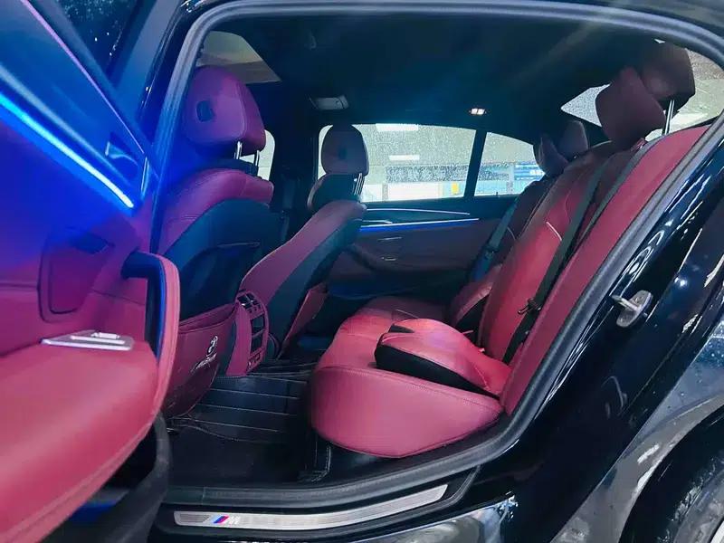 2023 BMW 5 Series 530Li xDrive M Sport Package — миниатюра 15