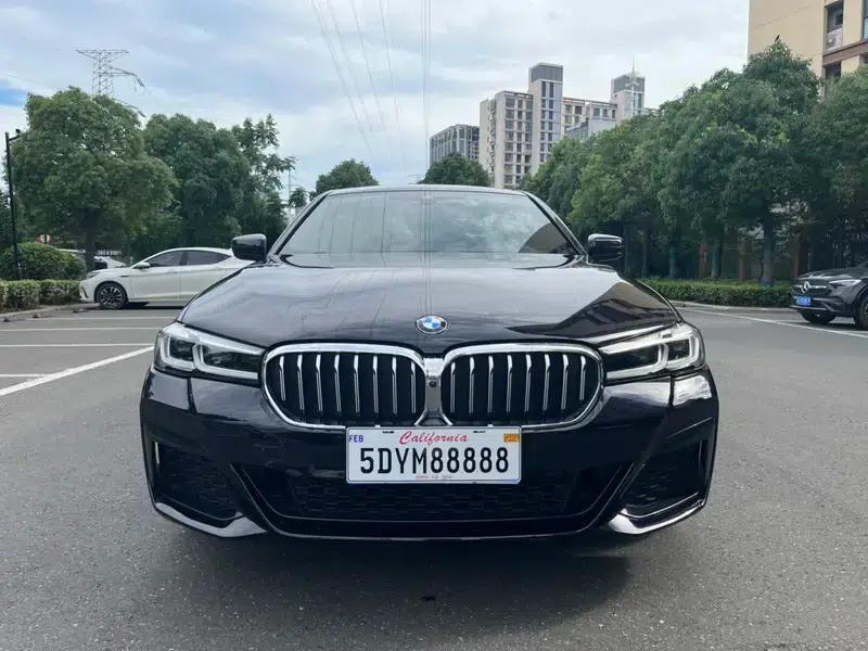 2023 BMW 5 Series 530Li Luxury M Sport Package — миниатюра 2