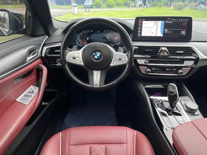 2023 BMW 5 Series 530Li Leading Edition M Sport Package — миниатюра 18