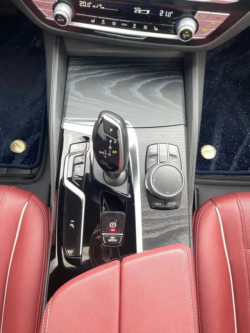 2023 BMW 5 Series 530Li Leading Edition M Sport Package — миниатюра 21