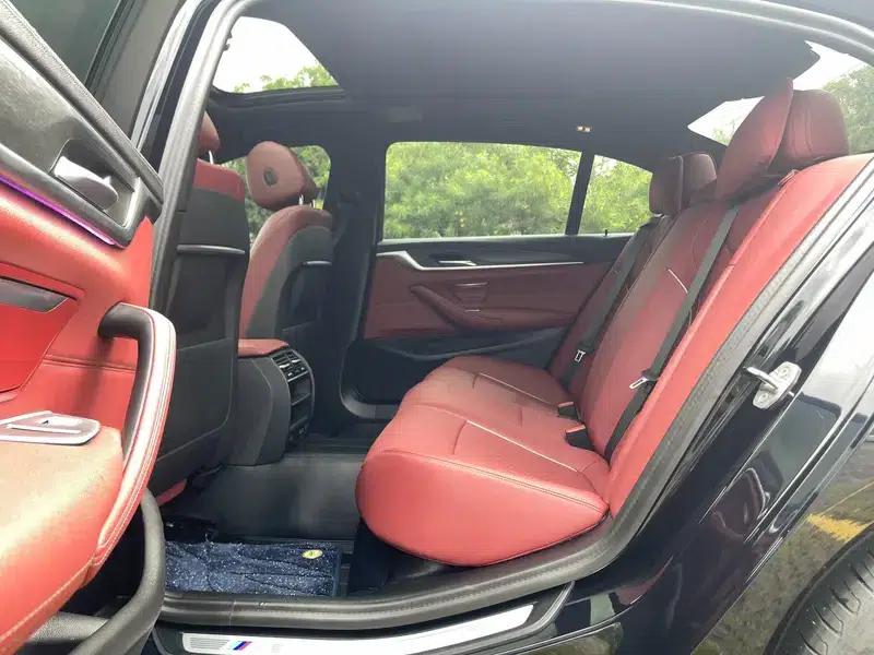 2023 BMW 5 Series 530Li Leading Edition M Sport Package — миниатюра 24