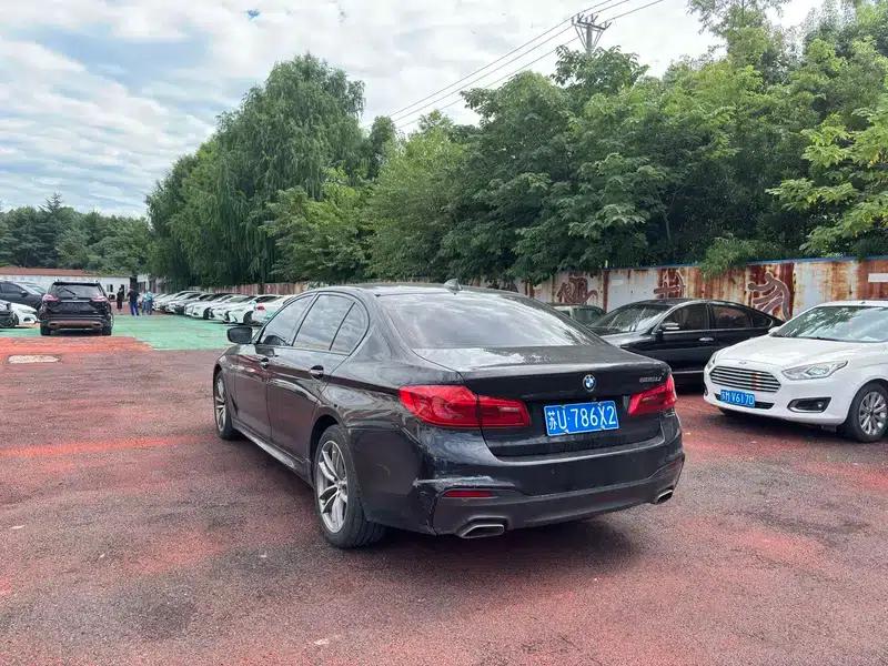 2018 BMW 5 Series 525Li M Sport Package — миниатюра 3