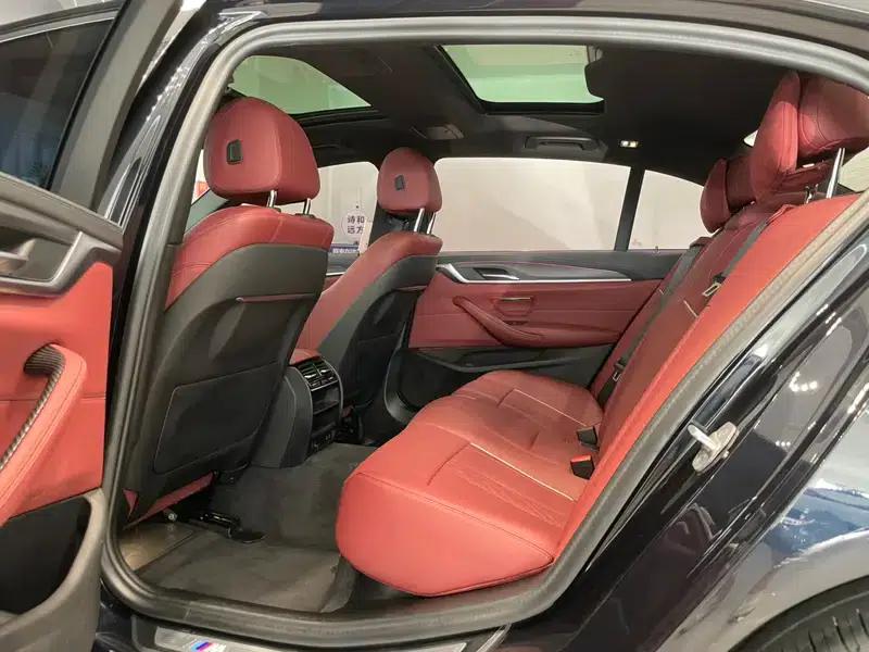 2023 BMW 5 Series 530Li Leading Edition M Sport Package — миниатюра 14