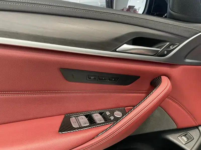 2023 BMW 5 Series 530Li Leading Edition M Sport Package — миниатюра 15