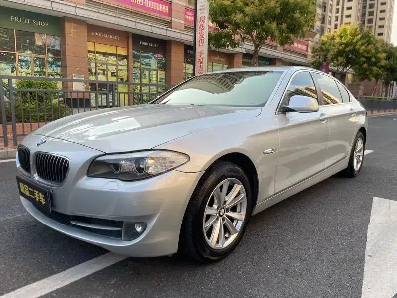 BMW 5 Series 2013 525Li Leading Edition — миниатюра 1