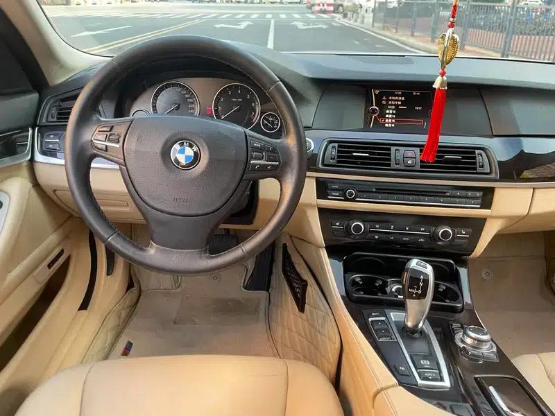 BMW 5 Series 2013 525Li Leading Edition — миниатюра 12