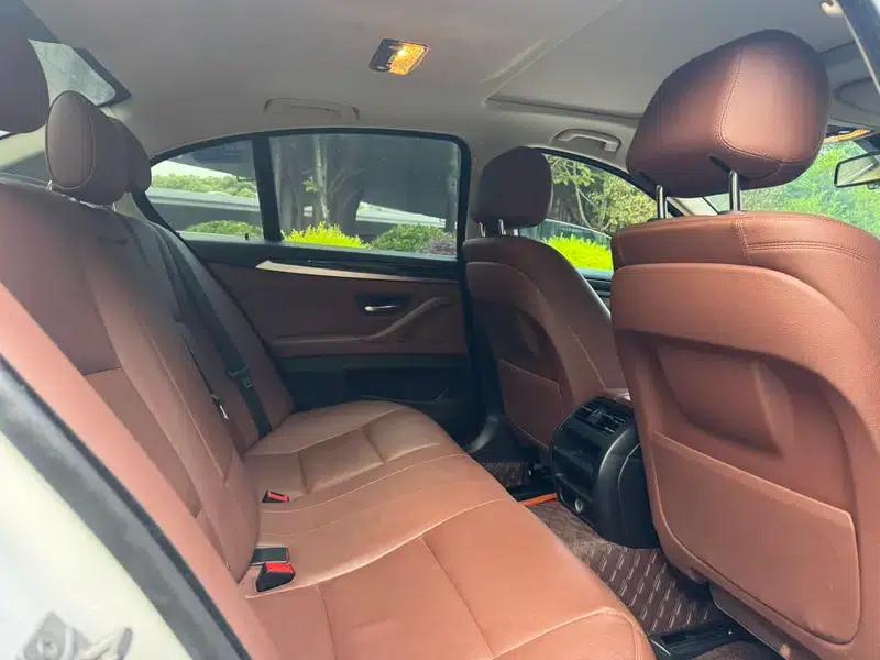 BMW 5 Series (Imported) 2015 520i Elegant Model — миниатюра 13