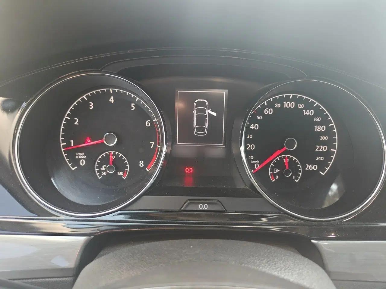 Volkswagen Lamando 2015 280TSI Manual Comfort Edition — миниатюра 11