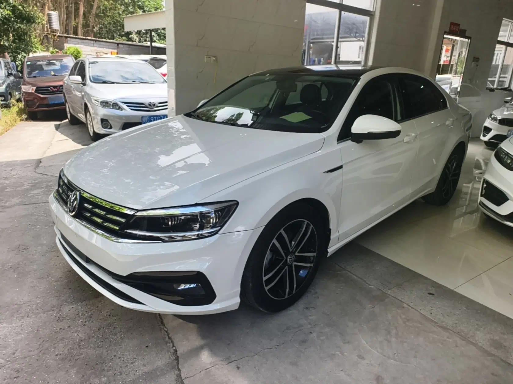 Volkswagen Lamando 2019 280TSI DSG Comfort Edition China VI standard — миниатюра 1