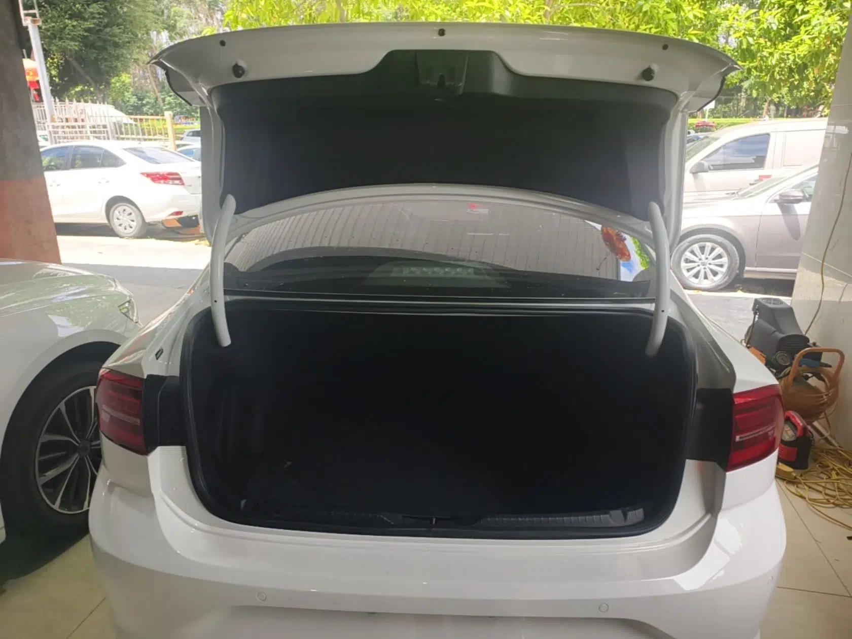 Volkswagen Lamando 2019 280TSI DSG Comfort Edition China VI standard — миниатюра 27
